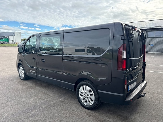 Renault Trafic 4 of 8