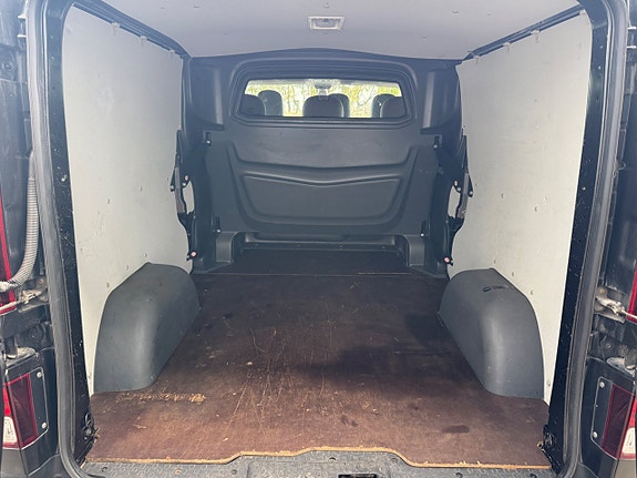 Renault Trafic 8 of 8