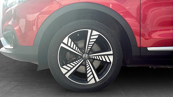 MG ZS 9 of 12