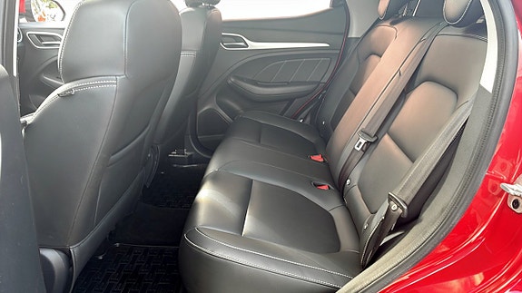 MG ZS 5 of 12