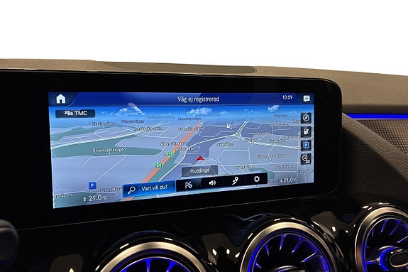 Mercedes-Benz EQA300 17 of 26