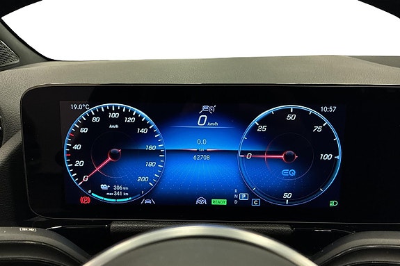 Mercedes-Benz EQA300 5 of 26
