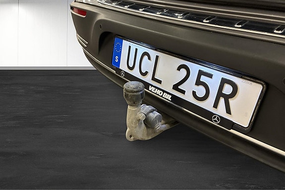 Mercedes-Benz EQA300 14 of 26