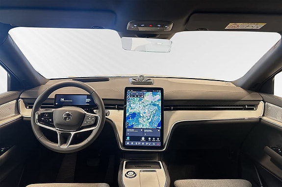 Volvo EX90 9 of 28