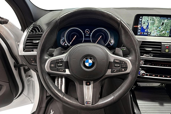 BMW X4 8 of 12