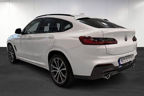 BMW X4 3 of 12