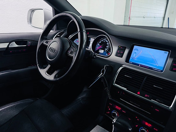 Audi Q7 5 of 27