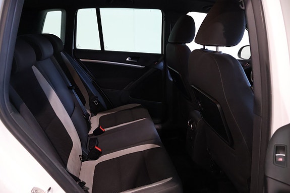 Volkswagen Tiguan 30 of 30