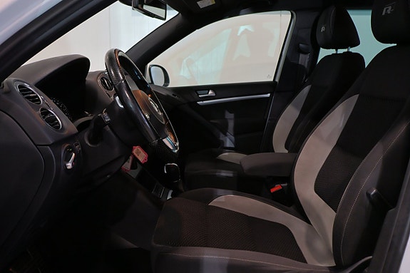 Volkswagen Tiguan 3 of 30