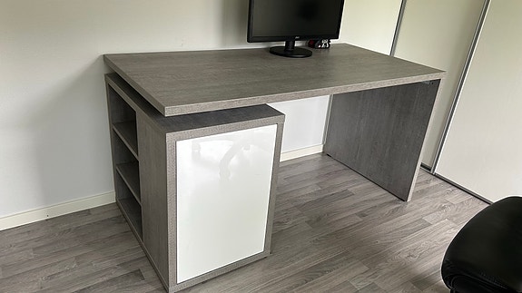 Product image 1 of 5