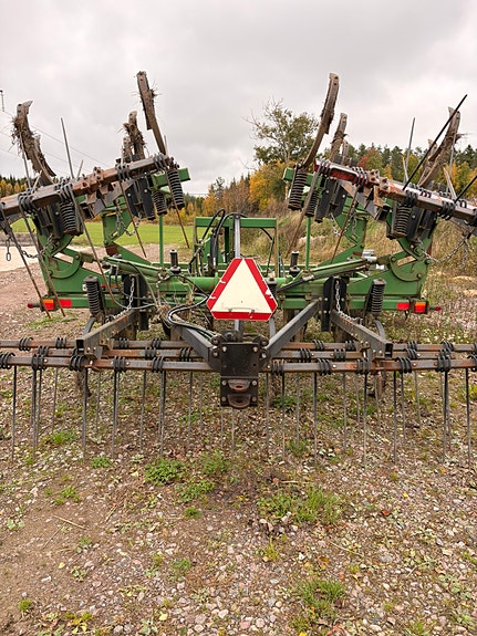 Kultivator JD 680 4 of 5