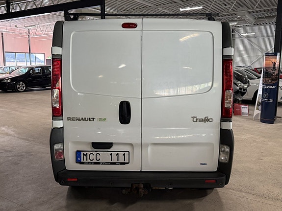 Renault Trafic 4 of 8