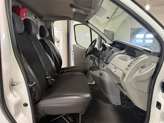Renault Trafic 8 of 8