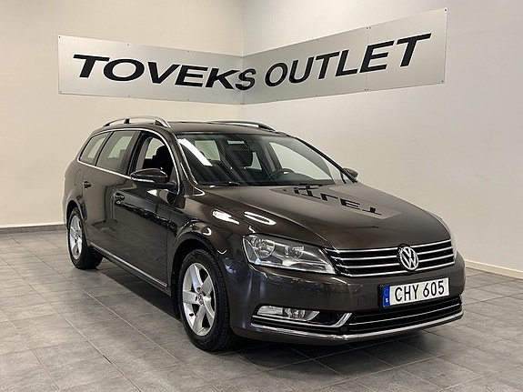 Volkswagen Passat SW 1.4 TSI 160 ch DSG Flexfuel E85 • Attelage • Sièges chauffants