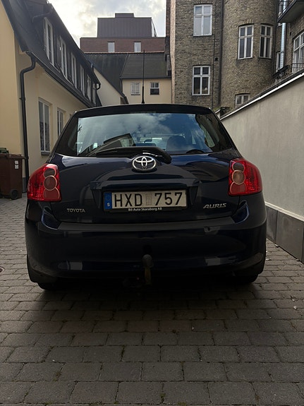 Toyota Auris 3 of 9