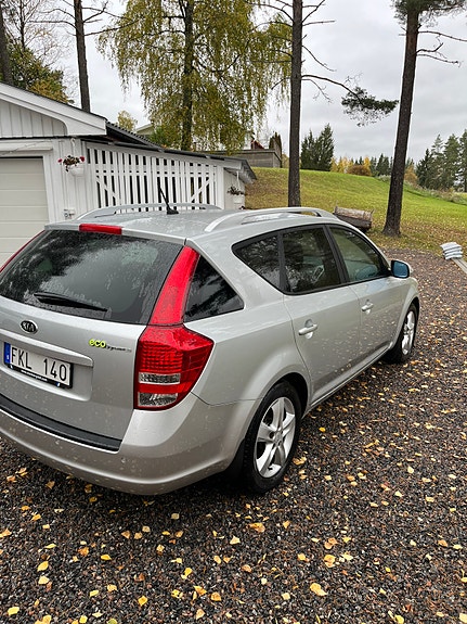 Kia Ceed 4 of 6