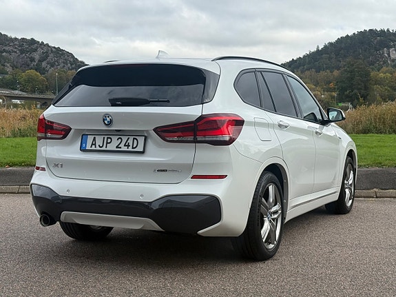 BMW X1 3 of 15