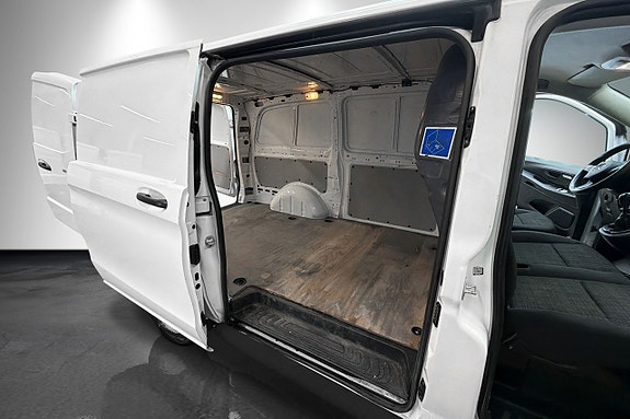 Mercedes-Benz Vito 111 8 of 9