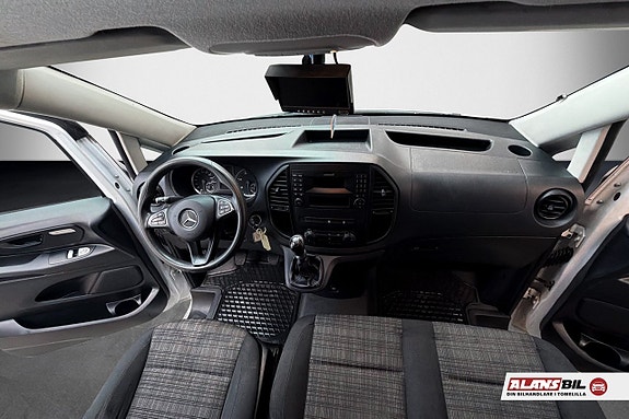 Mercedes-Benz Vito 111 9 of 9
