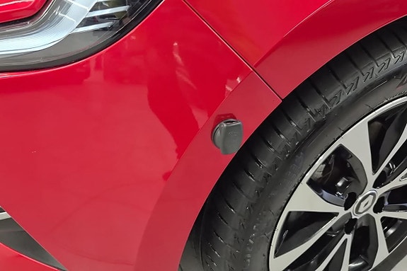 Renault Clio 10 of 22