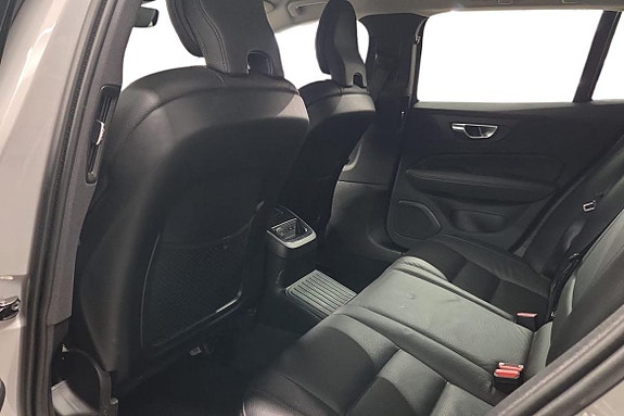 Volvo V60 14 of 23