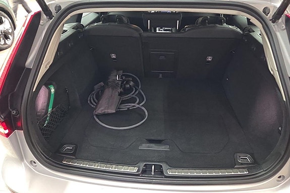 Volvo V60 13 of 23