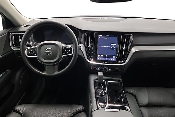 Volvo V60 11 of 23