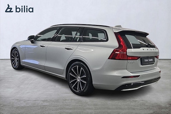 Volvo V60 2 of 23