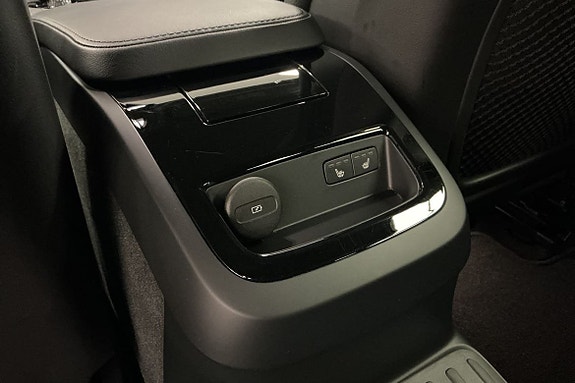 Volvo V60 23 of 28