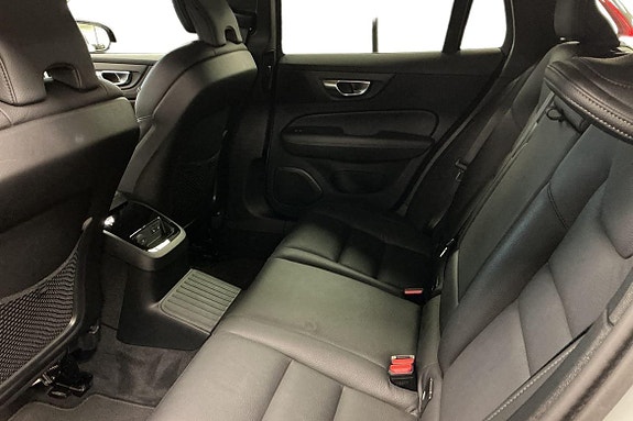 Volvo V60 22 of 28