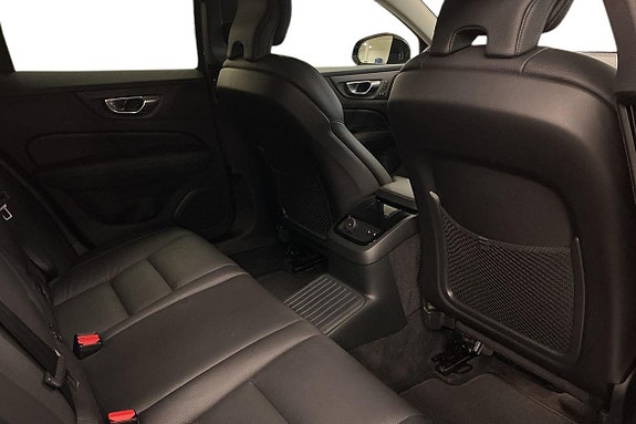 Volvo V60 21 of 28