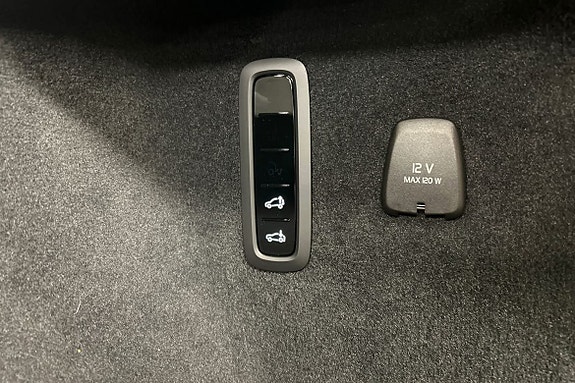 Volvo ES90 26 of 28
