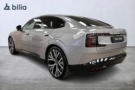 Volvo ES90 8 of 28