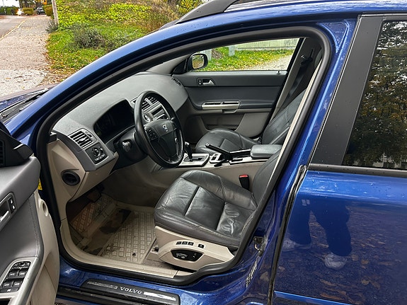 Volvo V50 9 of 10