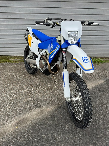Husqvarna FE 250 HERITAGE 3 of 6