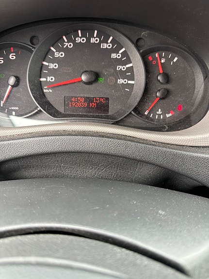 Nissan NV400 5 of 11