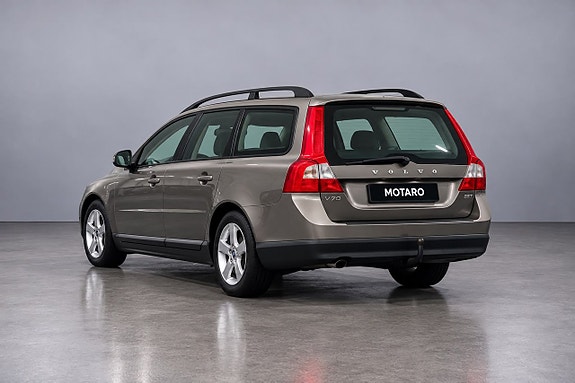 Volvo V70 4 of 11