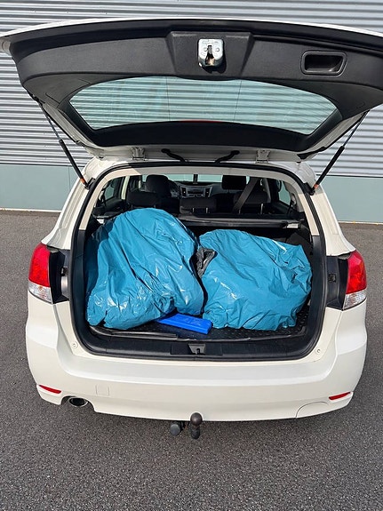 Subaru Legacy 8 of 12