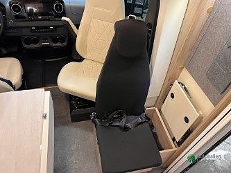 Eura Mobil XTURA 686 EF / 4 Åkande / 3 Sovande 11 of 21