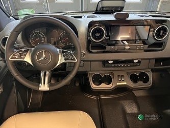 Eura Mobil XTURA 686 EF / 4 Åkande / 3 Sovande 6 of 21