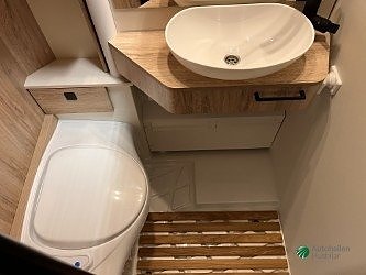 Eura Mobil XTURA 686 EF / 4 Åkande / 3 Sovande 19 of 21