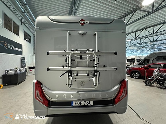 Bürstner Elegance 910 / Mercedez-Benz chassi / EP Hydrauliska stödben 4 of 27