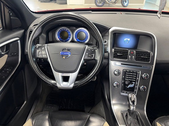 Volvo XC60 3 of 9