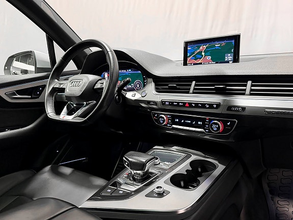Audi Q7 13 of 26