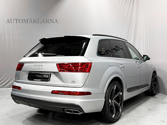 Audi Q7 4 of 26