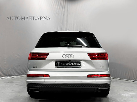 Audi Q7 6 of 26