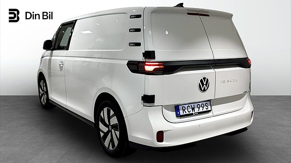 Volkswagen ID. Buzz 3 of 12
