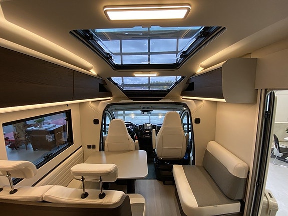 Adria Coral Supreme 670 SL ALDE/5bältes/Ugn/Stort garage 25 of 30