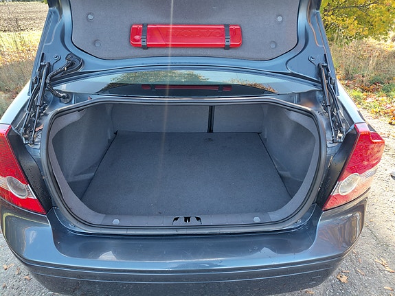 Volvo S40 7 of 10