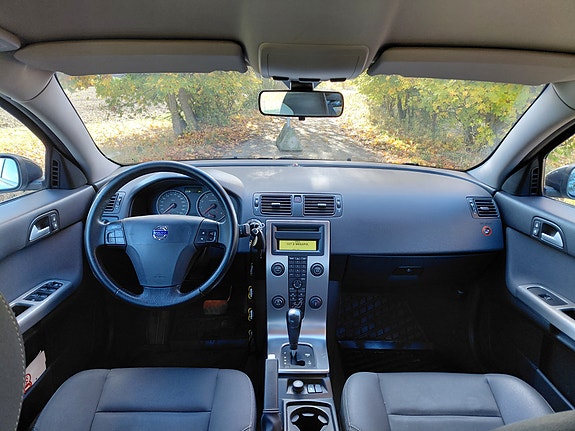 Volvo S40 8 of 10